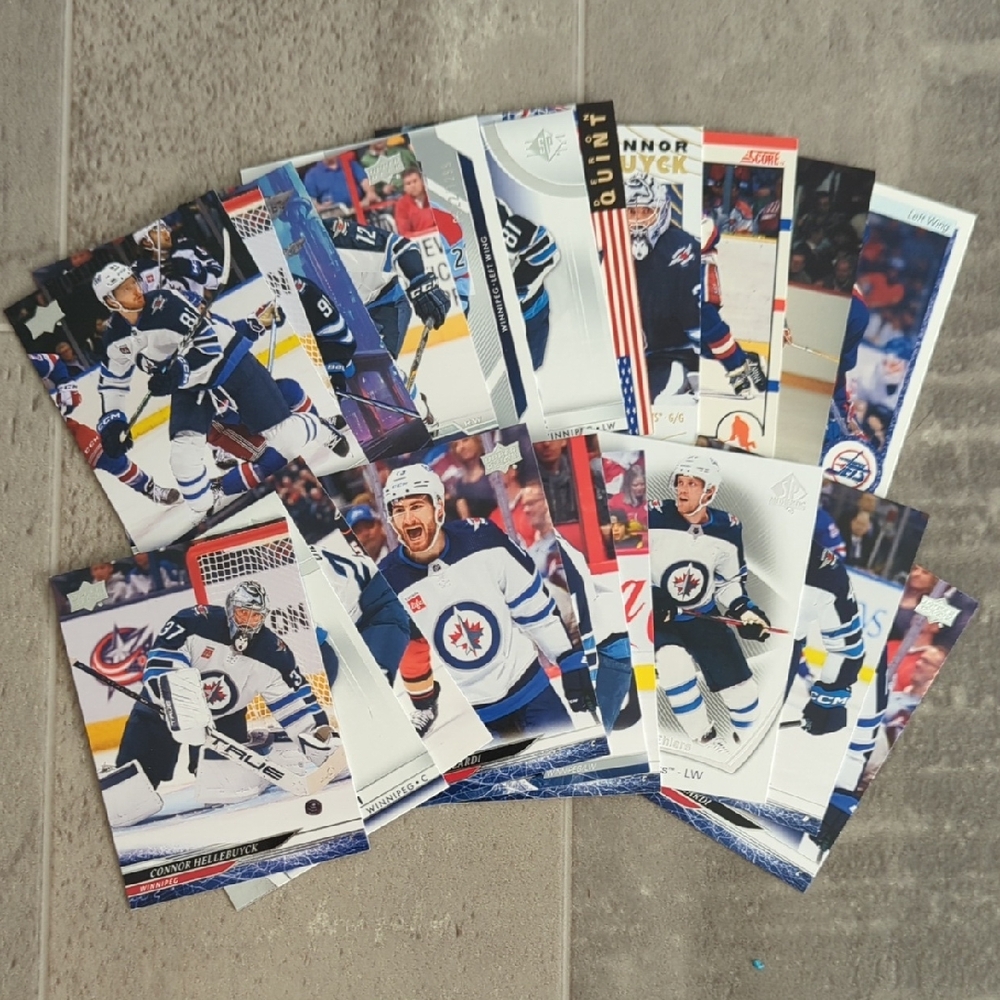 Winnipeg Jets Hockey Cards Collection